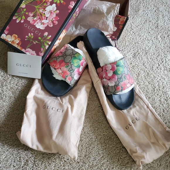 Gucci | Shoes | Gucci Bloom Slides | Poshmark